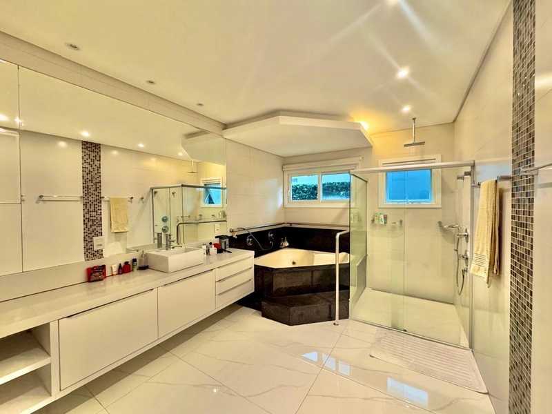 Residência 5 suítes, com piscina, em 2 terrenos, no Condado de Capão!: 24ª foto da galeria de imagens do imóvel