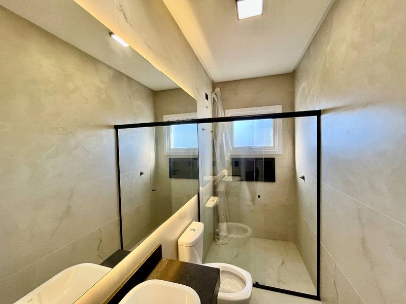 Casa plana, 4 suítes, pertinho da praia, no Centro de Xangri-Lá!: 15ª foto da galeria de imagens do imóvel