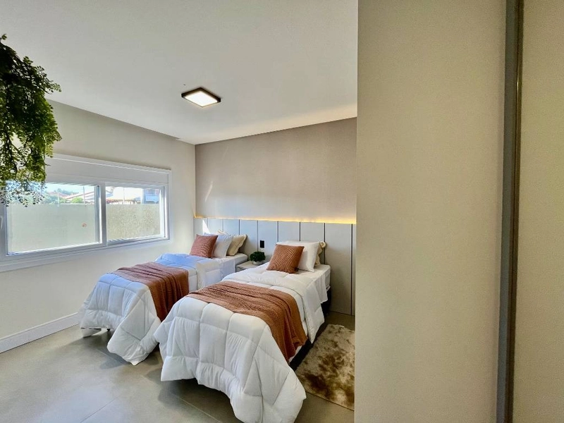 Casa plana, 4 suítes, pertinho da praia, no Centro de Xangri-Lá!: 9ª foto da galeria de imagens do imóvel