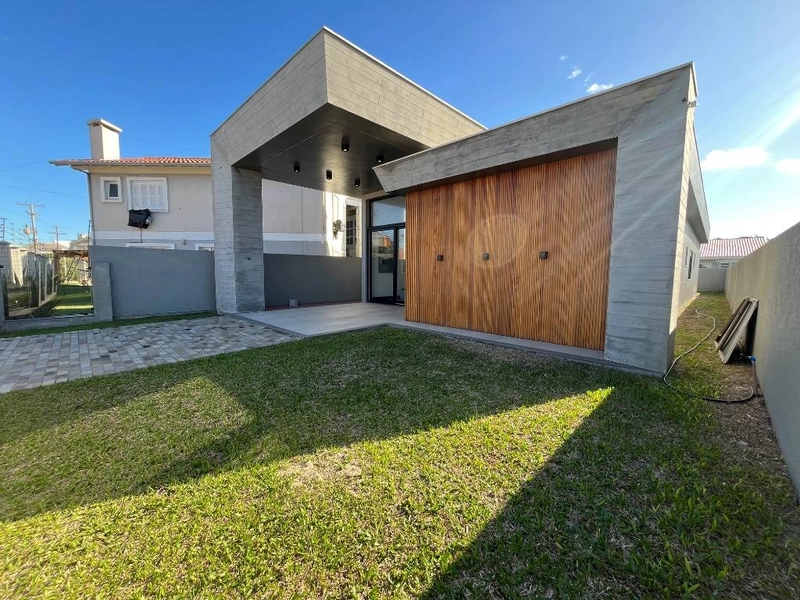 Casa plana, 4 suítes, pertinho da praia, no Centro de Xangri-Lá!: 2ª foto da galeria de imagens do imóvel