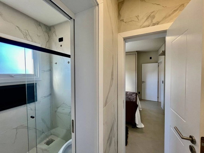 Casa plana, 4 suítes, pertinho da praia, no Centro de Xangri-Lá!: 12ª foto da galeria de imagens do imóvel