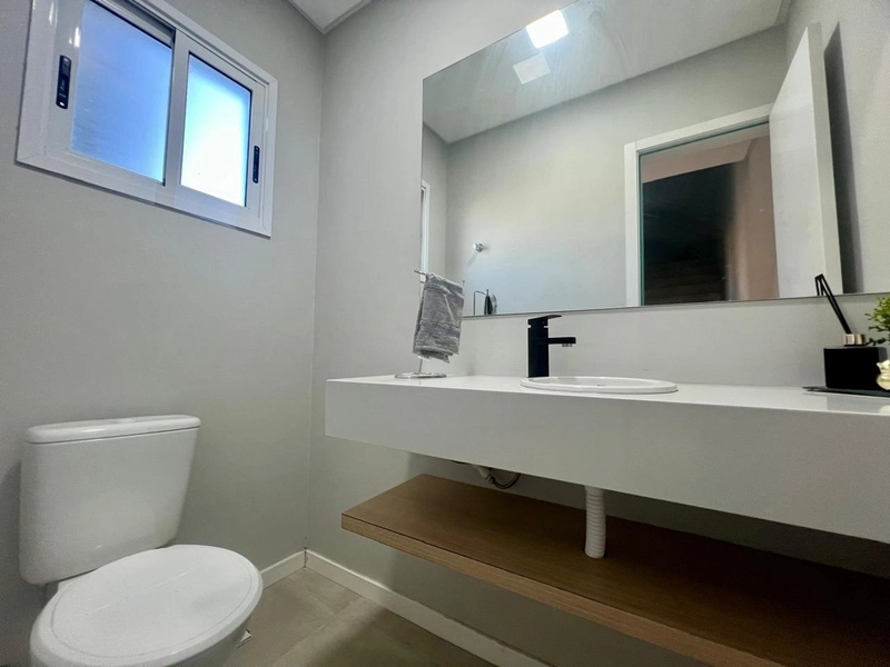 Sobrado 2 suítes, mobiliado, com piscina, no Santorini, em Xangri-Lá!: 12ª foto da galeria de imagens do imóvel