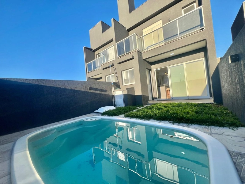 Sobrado 2 suítes, mobiliado, com piscina, no Santorini, em Xangri-Lá!: 3ª foto da galeria de imagens do imóvel