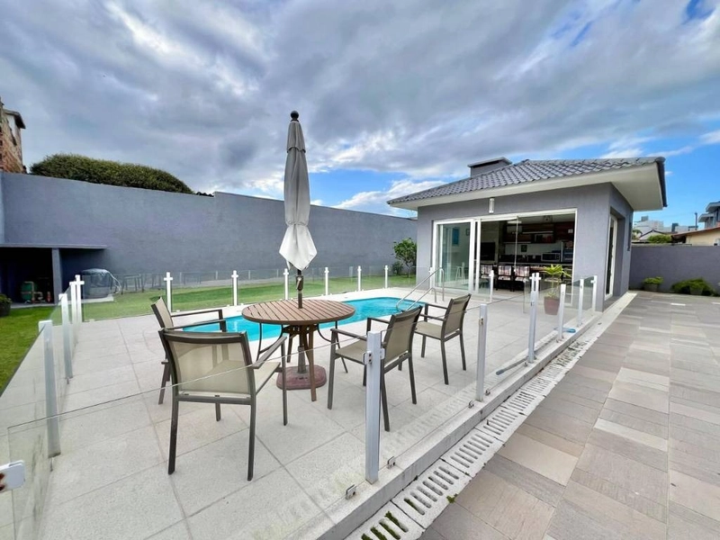 Casa plana 3 suítes, mobiliada, com piscina, em ATLÂNTIDA!: 15ª foto da galeria de imagens do imóvel