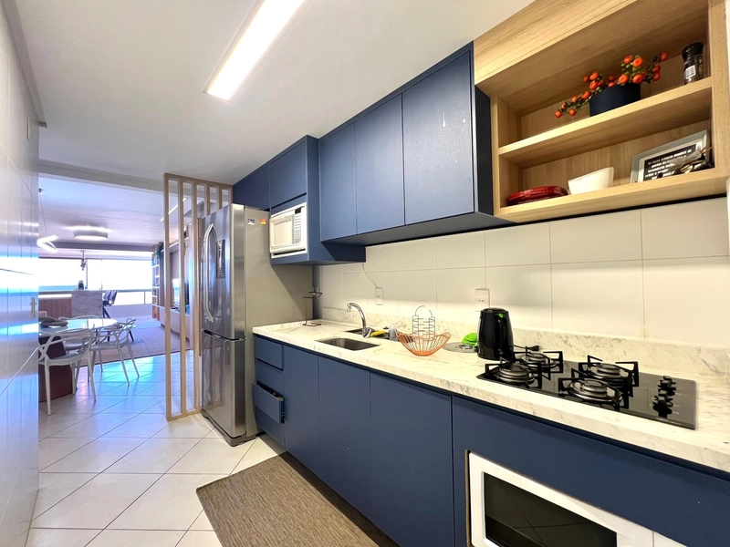 Apartamento à beira mar, 2 dormitórios com sacada de frente para o mar: 12ª foto da galeria de imagens do imóvel