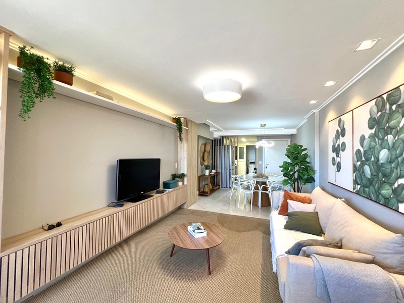 Apartamento à beira mar, 2 dormitórios com sacada de frente para o mar: 5ª foto da galeria de imagens do imóvel