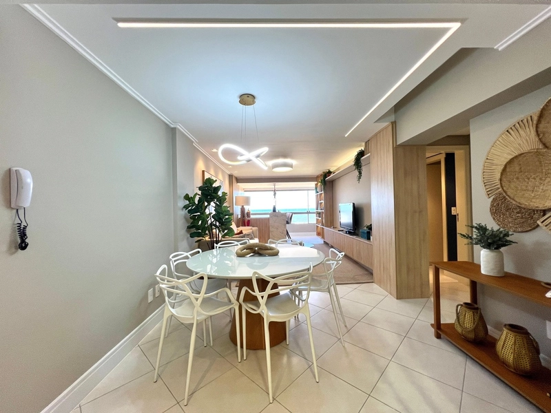 Apartamento à beira mar, 2 dormitórios com sacada de frente para o mar: 4ª foto da galeria de imagens do imóvel