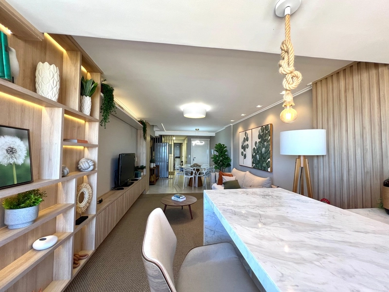 Apartamento à beira mar, 2 dormitórios com sacada de frente para o mar: 8ª foto da galeria de imagens do imóvel