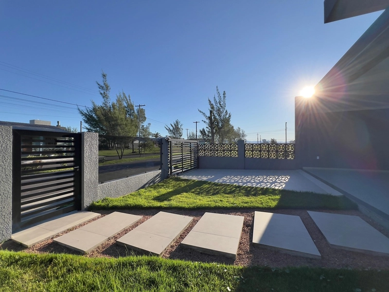 Casa plana, 3 dormitórios, pertinho da praia, em Capão da Canoa: 23ª foto da galeria de imagens do imóvel
