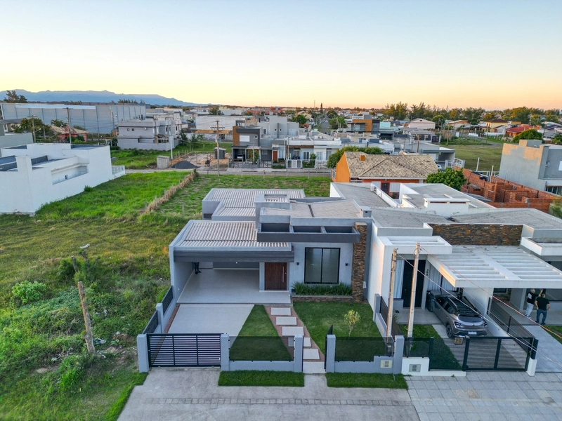 Casa plana, 3 dormitórios, pertinho da praia, em Capão da Canoa: 29ª foto da galeria de imagens do imóvel