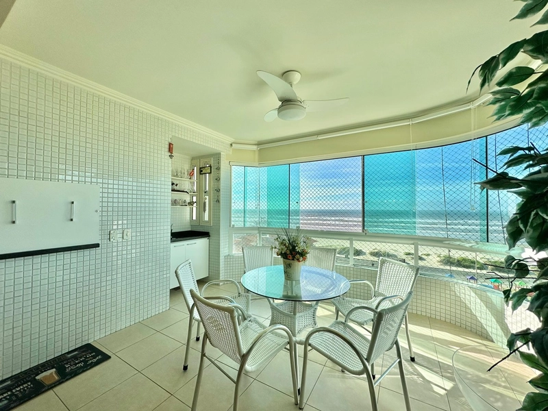 Apartamento 3 dormitórios, 2 vagas na garagem, à beira mar, em Capão!: 7ª foto da galeria de imagens do imóvel