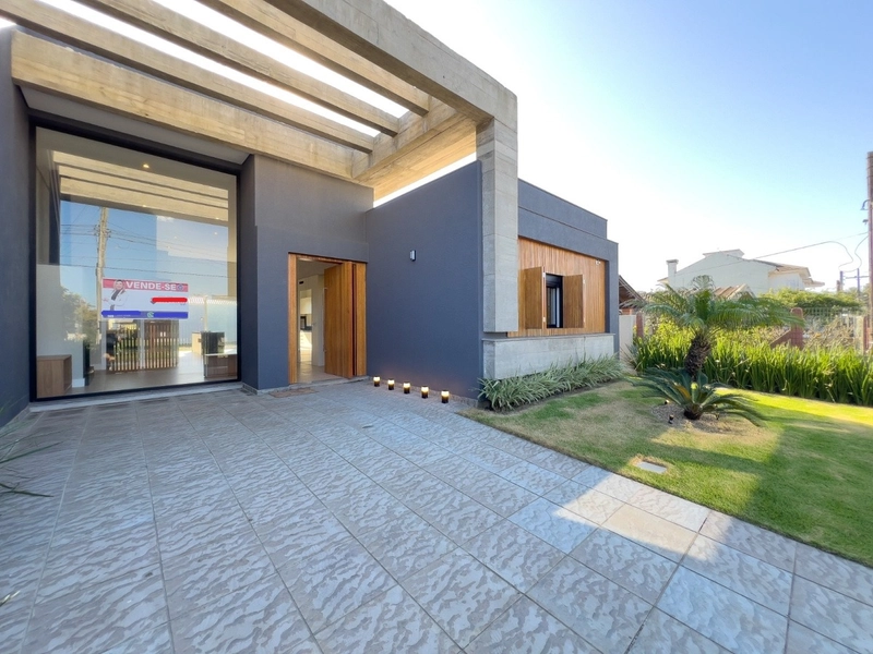Casa plana, 4 suítes, perto da praia, no Centro de Xangri-Lá!: 5ª foto da galeria de imagens do imóvel
