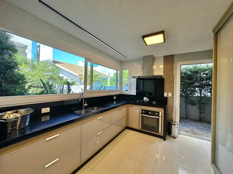 Residência 4 suítes, decorada, no Condado de Capão!: 7ª foto da galeria de imagens do imóvel