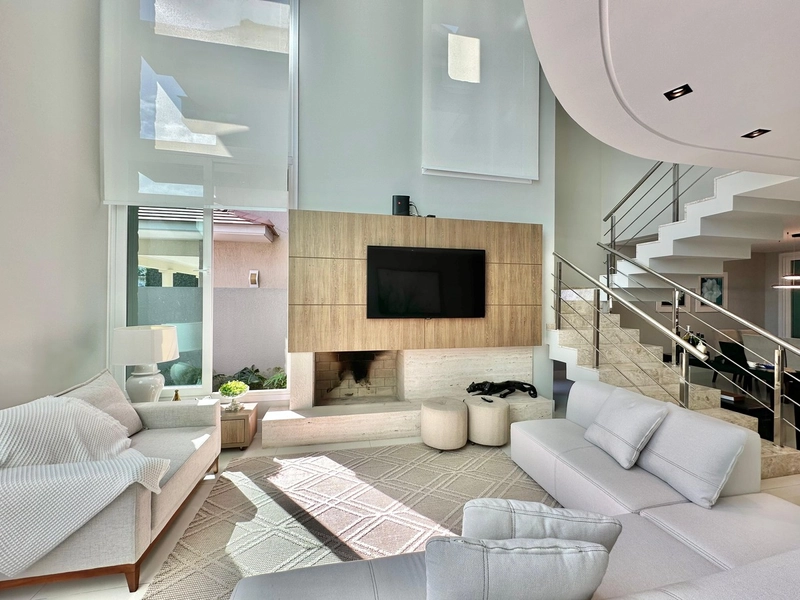 Residência 4 suítes, decorada, no Condado de Capão!: 2ª foto da galeria de imagens do imóvel