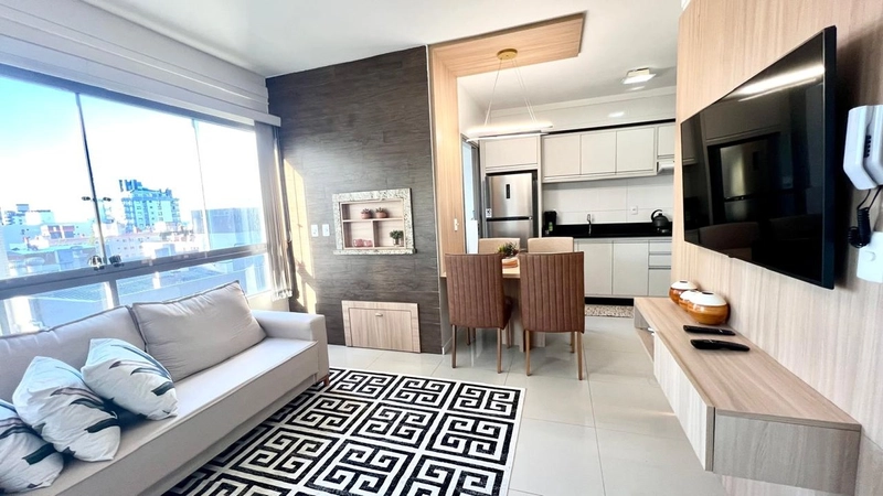 Apartamento 2 dormitórios, mobiliado, no Centro, perto da praia!: 1ª foto da galeria de imagens do imóvel