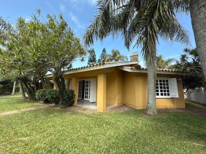 Casa 3 dormitórios, com amplo terreno, em Atlântida!: 50ª foto da galeria de imagens do imóvel