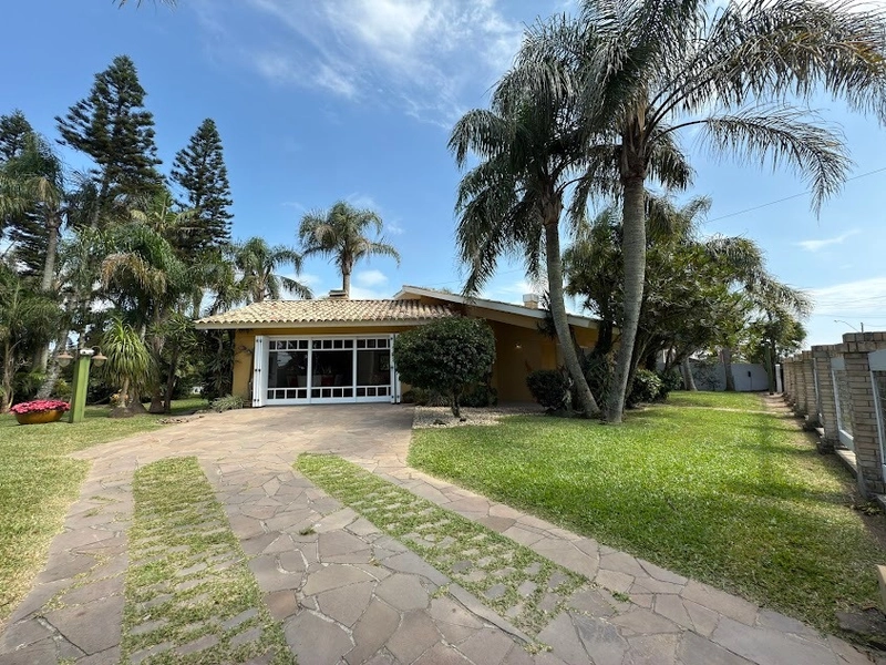 Casa 3 dormitórios, com amplo terreno, em Atlântida!: 48ª foto da galeria de imagens do imóvel