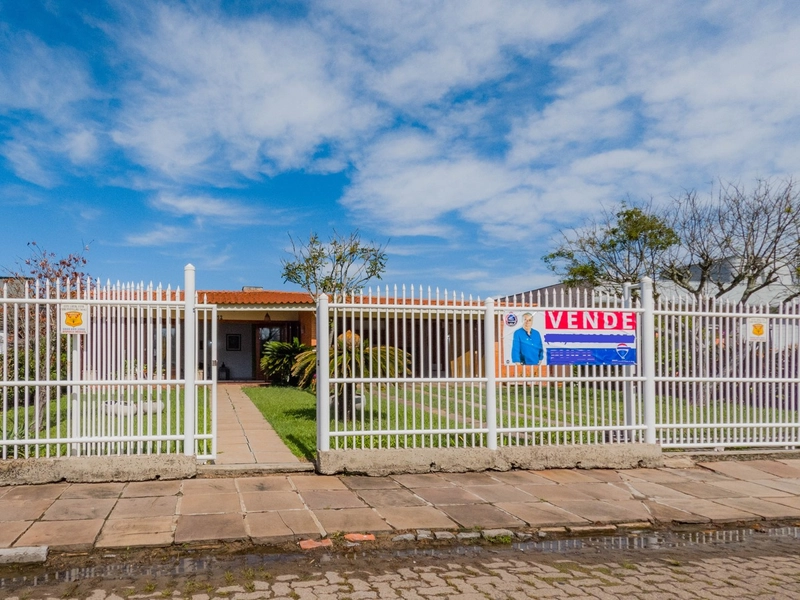 Casa plana, 4 dormitórios, com amplo terreno, em Atlântida!: 27ª foto da galeria de imagens do imóvel