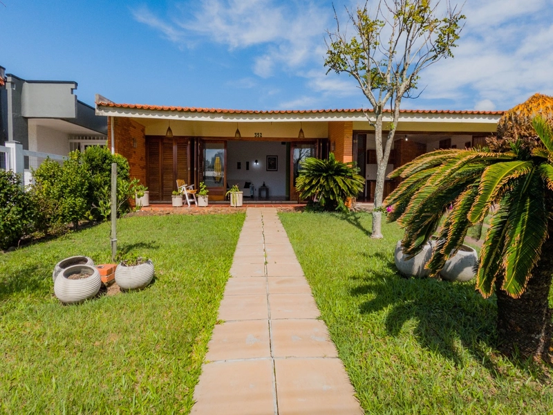 Casa plana, 4 dormitórios, com amplo terreno, em Atlântida!: 18ª foto da galeria de imagens do imóvel