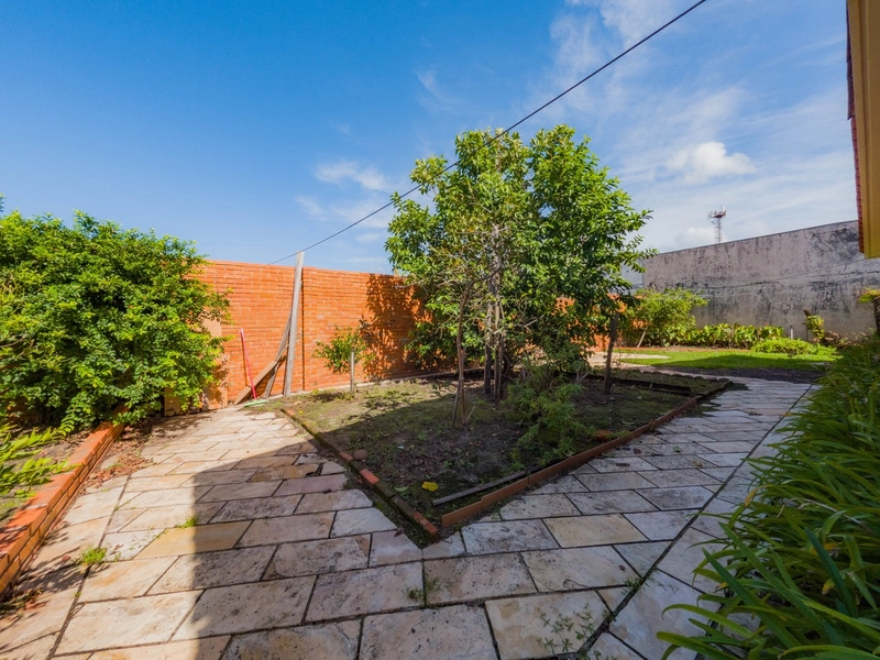 Casa plana, 4 dormitórios, com amplo terreno, em Atlântida!: 13ª foto da galeria de imagens do imóvel