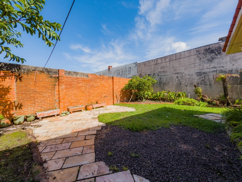 Casa plana, 4 dormitórios, com amplo terreno, em Atlântida!: 12ª foto da galeria de imagens do imóvel