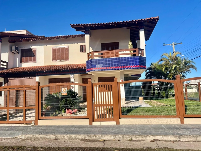 Duplex mobiliado, 4 dormitórios, perto da praia, em Capão da Canoa!: 21ª foto da galeria de imagens do imóvel