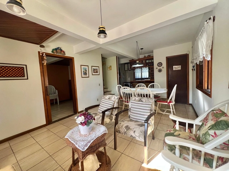 Duplex mobiliado, 4 dormitórios, perto da praia, em Capão da Canoa!: 5ª foto da galeria de imagens do imóvel