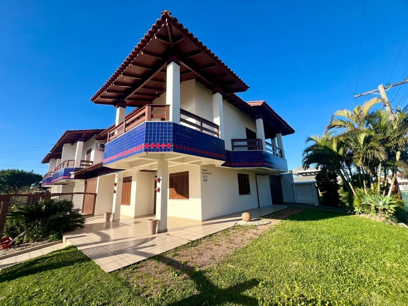 Duplex mobiliado, 4 dormitórios, perto da praia, em Capão da Canoa!: 2ª foto da galeria de imagens do imóvel