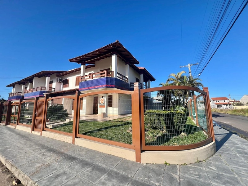 Duplex mobiliado, 4 dormitórios, perto da praia, em Capão da Canoa!: 24ª foto da galeria de imagens do imóvel