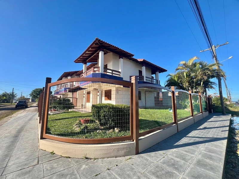 Duplex mobiliado, 4 dormitórios, perto da praia, em Capão da Canoa!: 23ª foto da galeria de imagens do imóvel