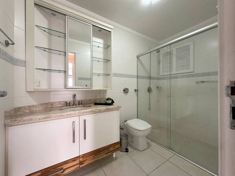 Amplo apartamento à beira mar, 3 dormitórios, com 2 vagas na garagem!: 18ª foto da galeria de imagens do imóvel