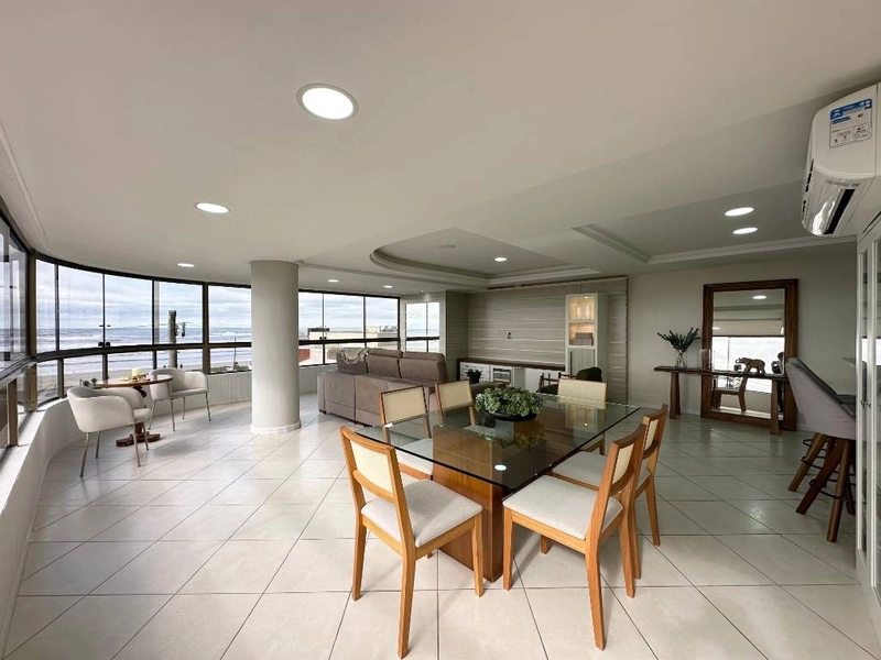 Amplo apartamento à beira mar, 3 dormitórios, com 2 vagas na garagem!: 1ª foto da galeria de imagens do imóvel