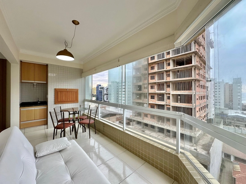Amplo apartamento, 2 dormitórios com sacada de frente, Navegantes!: 1ª foto da galeria de imagens do imóvel