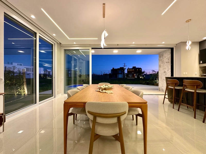 Residencia 4 suítes, decorada, com piscina, beira lago, no AMARE!: 10ª foto da galeria de imagens do imóvel