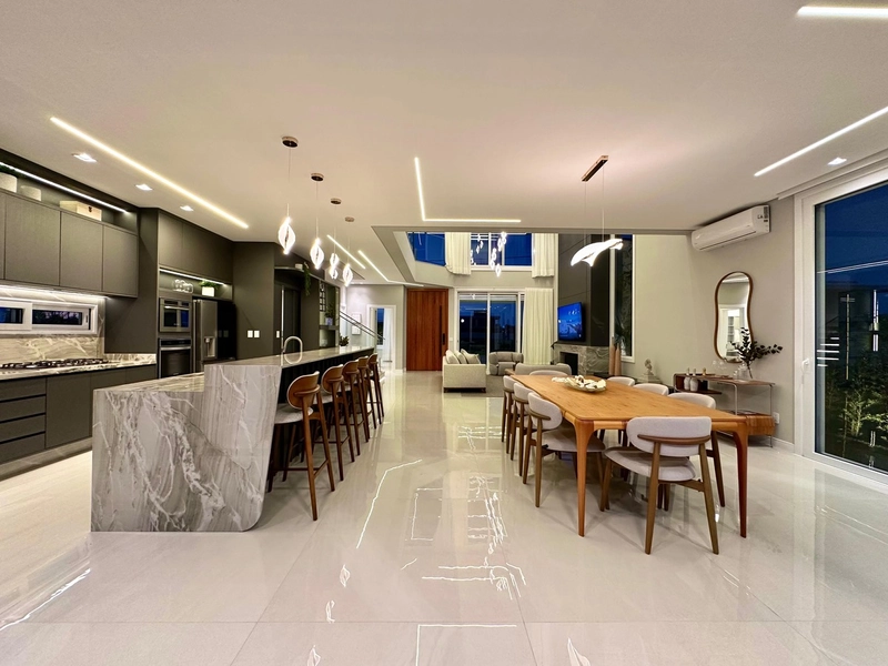 Residencia 4 suítes, decorada, com piscina, beira lago, no AMARE!: 15ª foto da galeria de imagens do imóvel