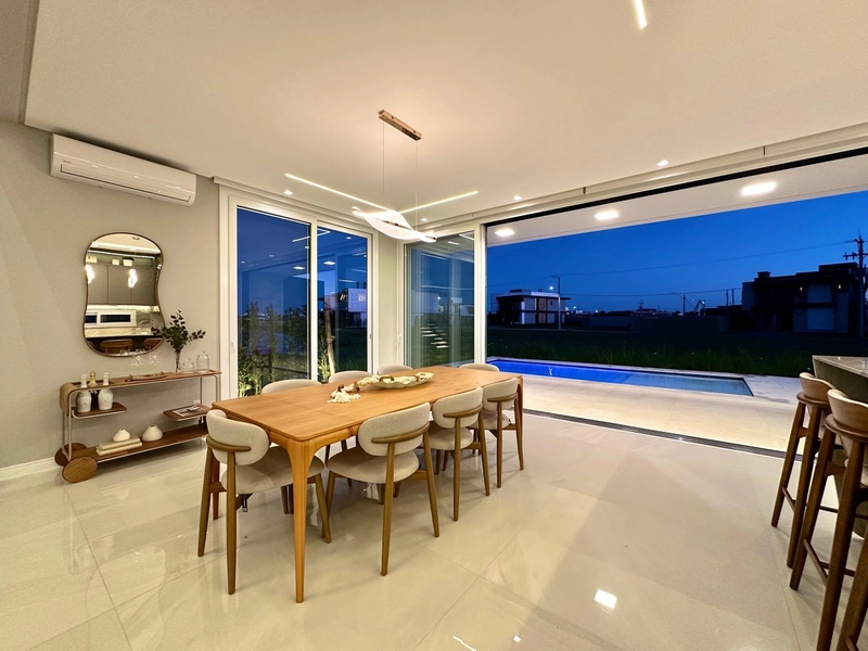 Residencia 4 suítes, decorada, com piscina, beira lago, no AMARE!: 11ª foto da galeria de imagens do imóvel