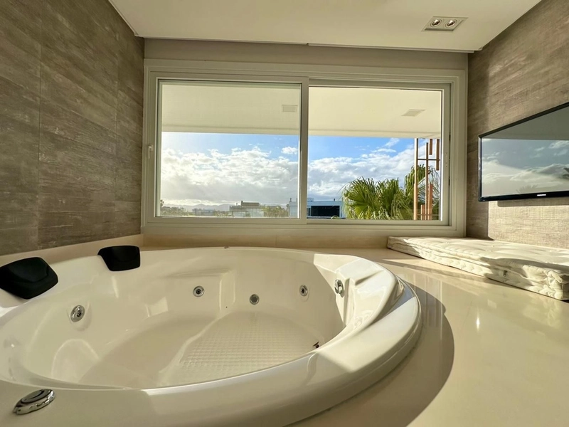 Residencia 4 suítes, beira lago, no Condomínio Enseada, Xangri-Lá!: 9ª foto da galeria de imagens do imóvel