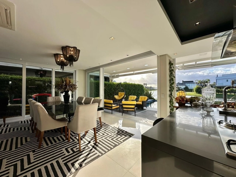 Residencia 4 suítes, beira lago, no Condomínio Enseada, Xangri-Lá!: 39ª foto da galeria de imagens do imóvel