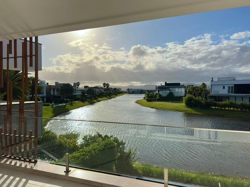 Residencia 4 suítes, beira lago, no Condomínio Enseada, Xangri-Lá!: 15ª foto da galeria de imagens do imóvel