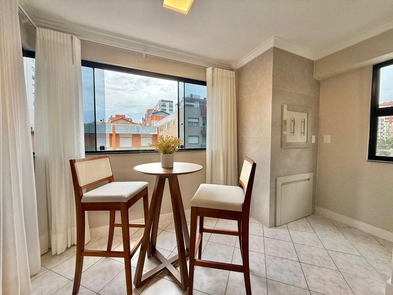 Apartamento de frente, 2 dormitórios, decorado, no Centro de Capão!: 8ª foto da galeria de imagens do imóvel