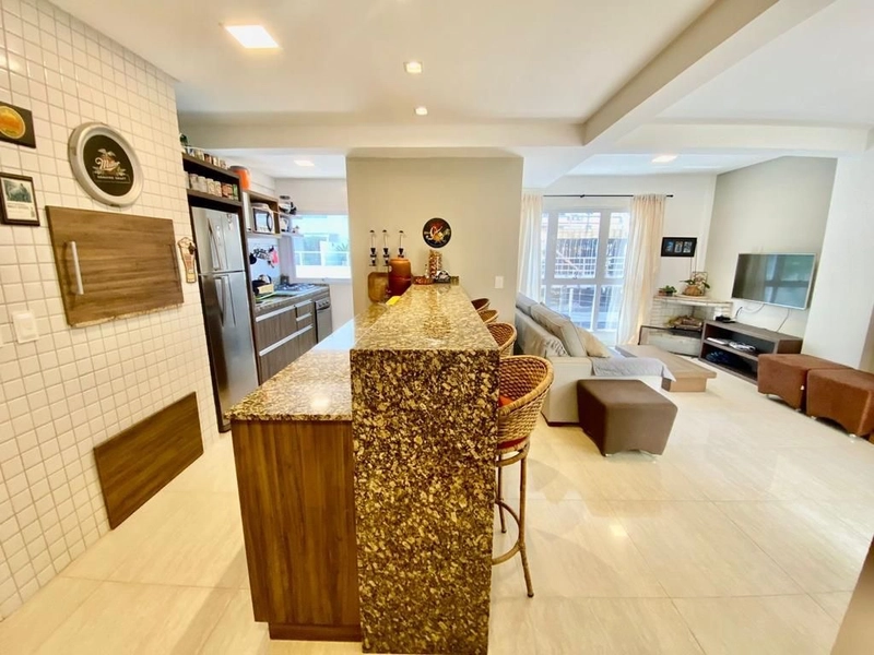 Apartamento no Centro, perto da praia, 3 dormitórios, com terraço!: 7ª foto da galeria de imagens do imóvel