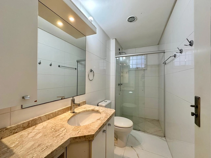 Apartamento com terraço, de frente para à Praça Flávio Boianowski!: 17ª foto da galeria de imagens do imóvel