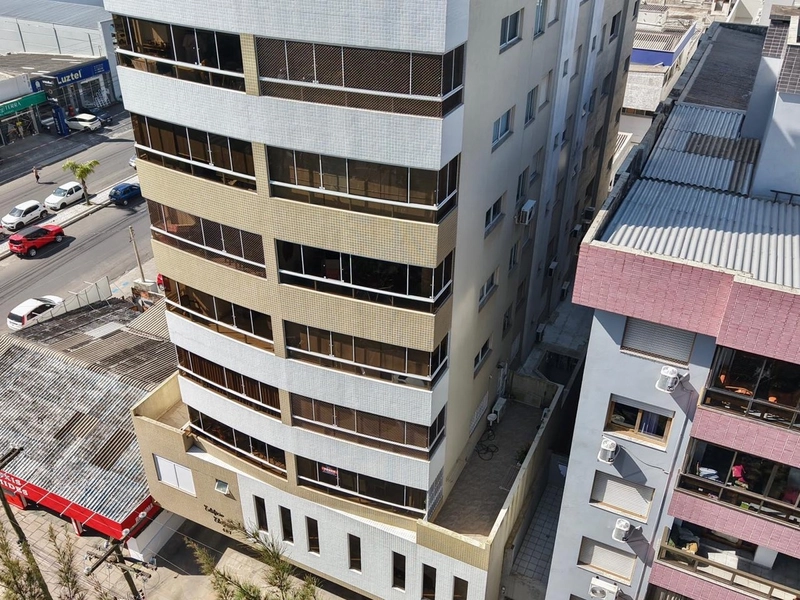 Apartamento com terraço, de frente para à Praça Flávio Boianowski!: 21ª foto da galeria de imagens do imóvel