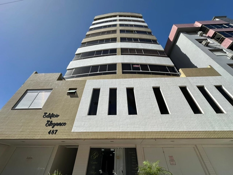 Apartamento com terraço, de frente para à Praça Flávio Boianowski!: 20ª foto da galeria de imagens do imóvel