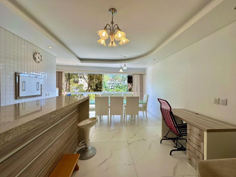 Apartamento com terraço, de frente para à Praça Flávio Boianowski!: 4ª foto da galeria de imagens do imóvel