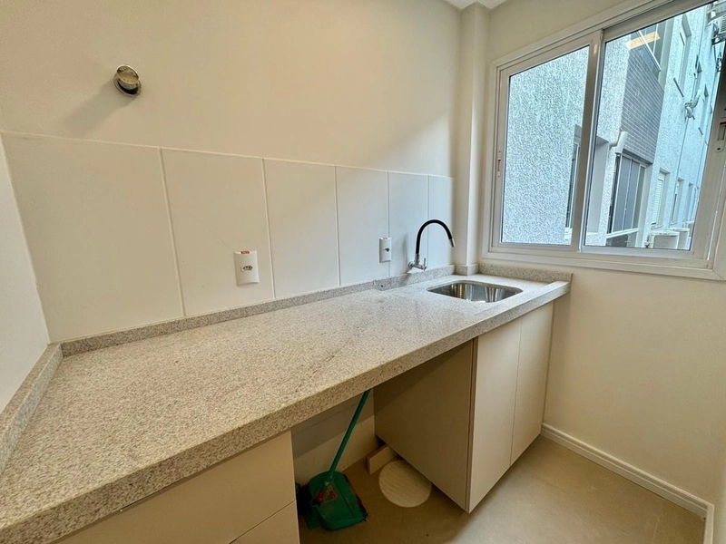 Apartamento 2 dormitórios, decorado, com amplo TERRAÇO!: 9ª foto da galeria de imagens do imóvel