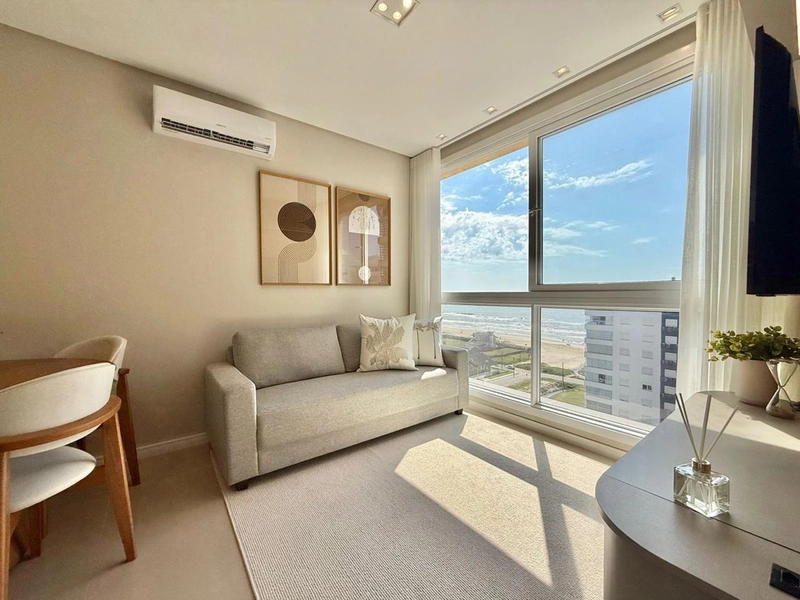 Apartamento 2 dormitórios, decorado, com vista para o mar, em Capão!!