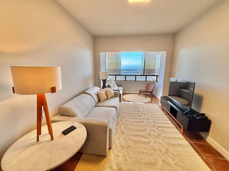 Apartamento com vista para o mar, 2 dormitórios, pronto para usar!: 4ª foto da galeria de imagens do imóvel