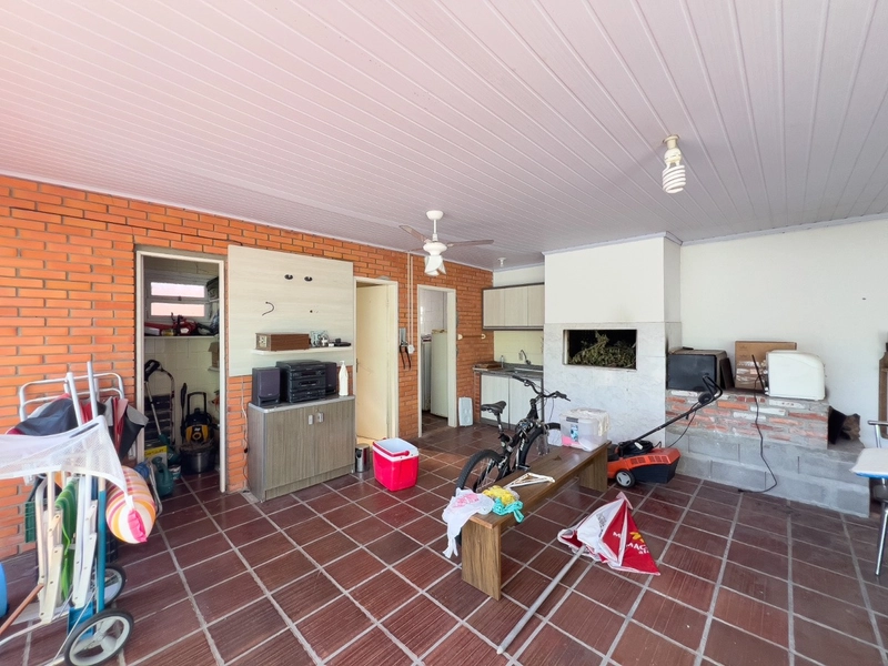 Casa 3 dormitórios, com piscina, em amplo terreno, em Atlântida!: 25ª foto da galeria de imagens do imóvel