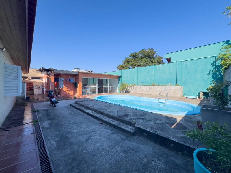 Casa 3 dormitórios, com piscina, em amplo terreno, em Atlântida!: 23ª foto da galeria de imagens do imóvel